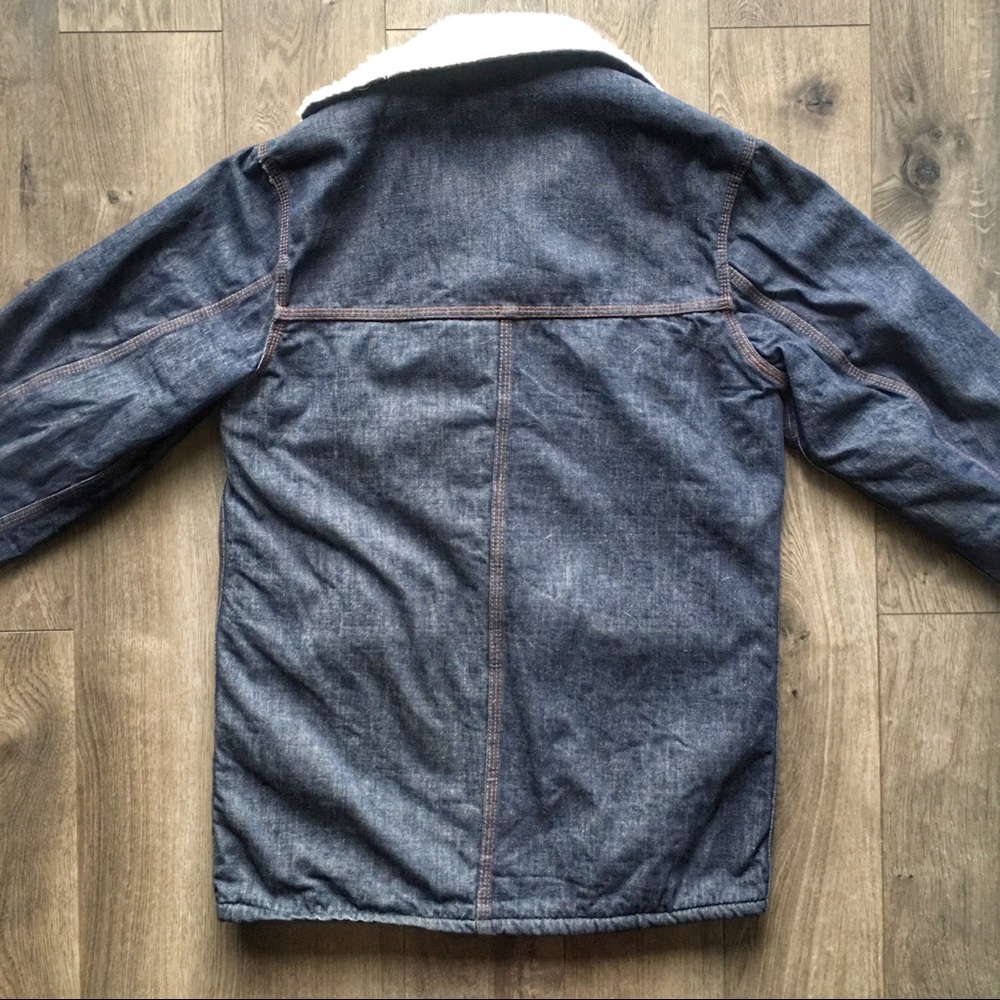 **SOLD** Vintage Carhartt Sherpa Denim Barn Coat - Picture 6 of 7